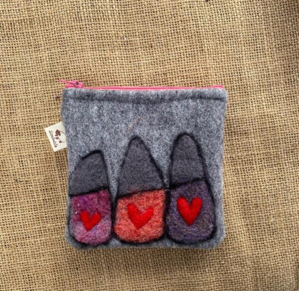 Little sweet home pouchet