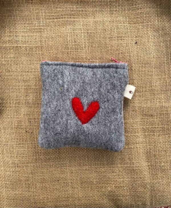Little sweet home pouchet